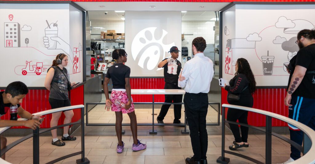 Fast-Food and Coffee Chains Are Opening Smaller, Takeout-Only Stores